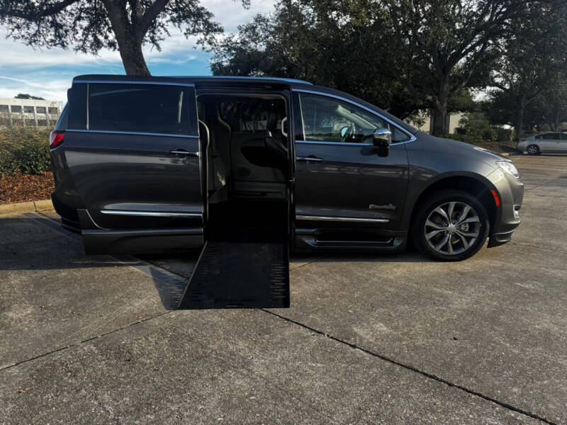 2018 Chrysler Pacifica Limited