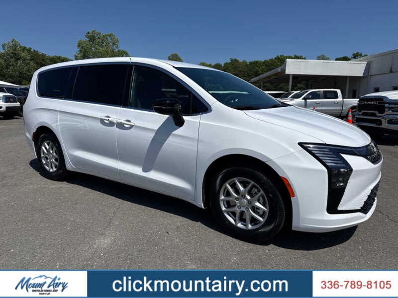2027 Chrysler Pacifica Select