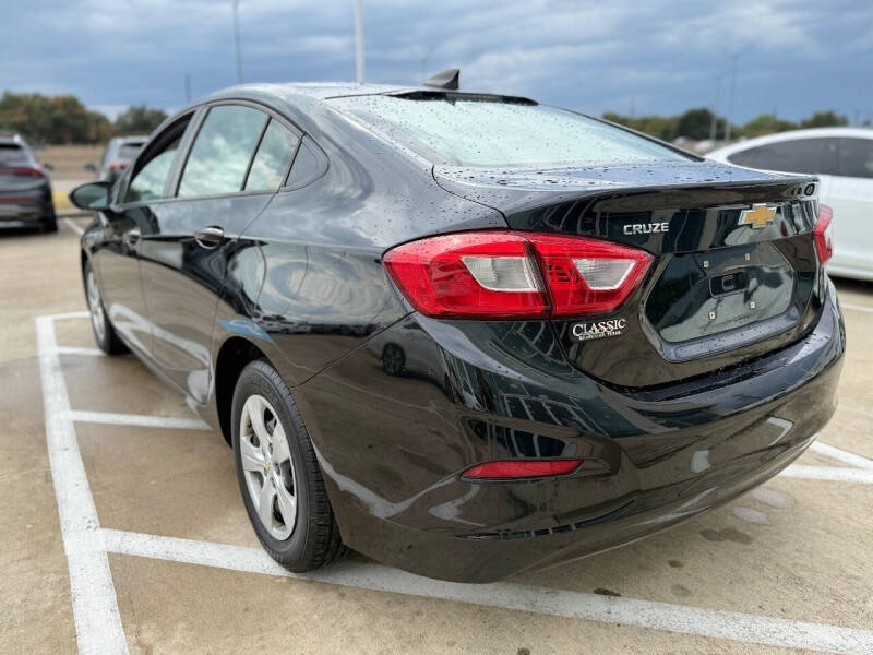 2018 Chevrolet Cruze LS Auto