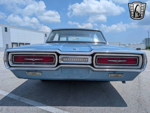 1964 Ford Thunderbird