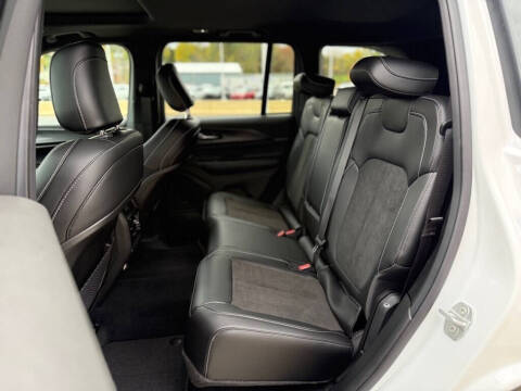 2025 Jeep Grand Cherokee Altitude X