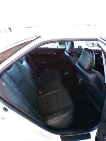 2016 Toyota Camry SE