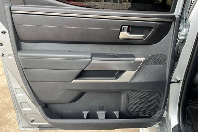 2022 Toyota Tundra SR5