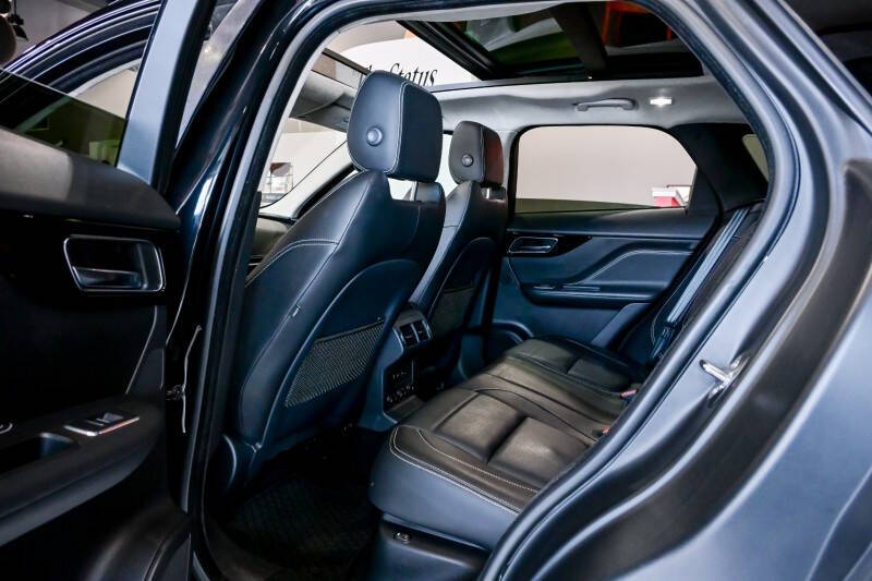 2019 Jaguar F-PACE 25t R-Sport