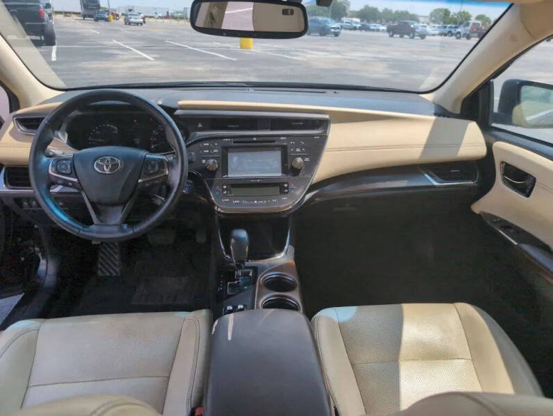 2017 Toyota Avalon Hybrid Limited