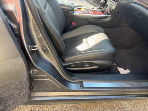 2018 Infiniti Q70 3.7 Luxe