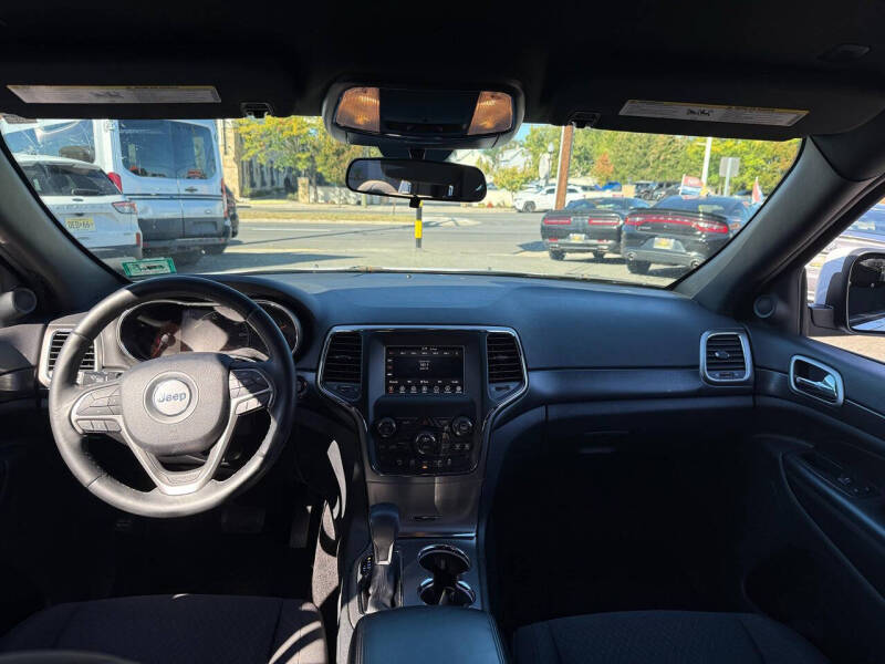 2018 Jeep Grand Cherokee Laredo