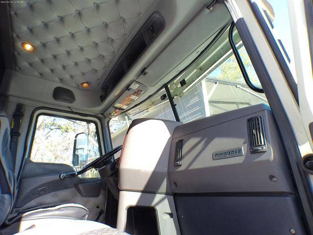 2016 Mack Pinnacle