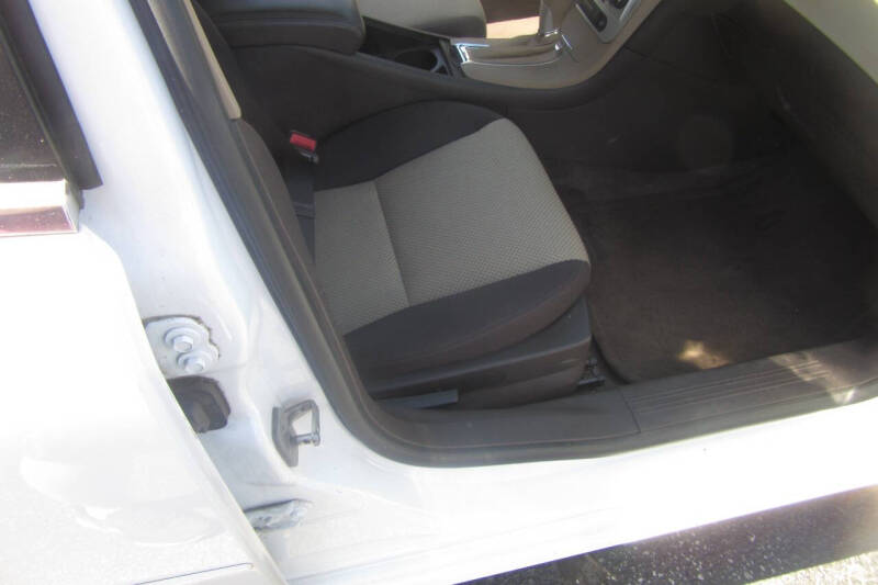 2012 Chevrolet Malibu LS