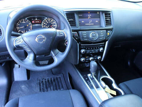 2019 Nissan Pathfinder S