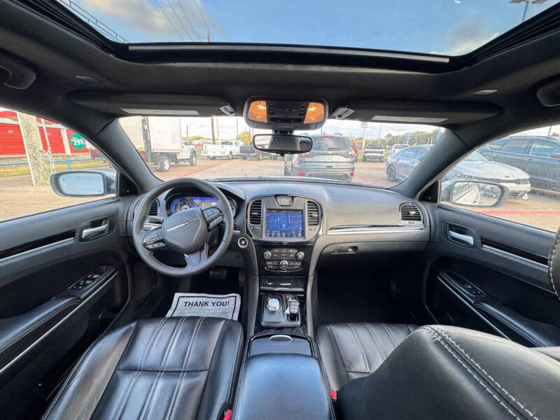 2023 Chrysler 300 S V6