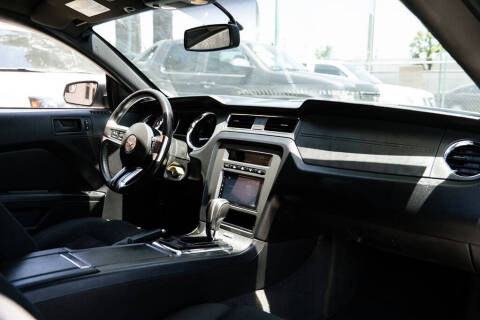 2014 Ford Mustang V6