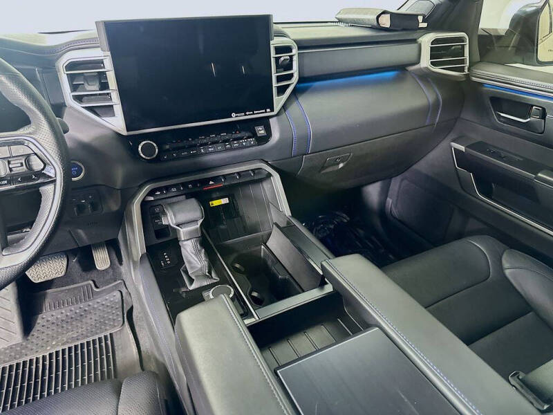 2023 Toyota Sequoia Platinum