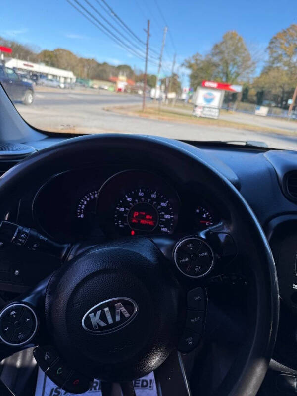 2016 Kia Soul +