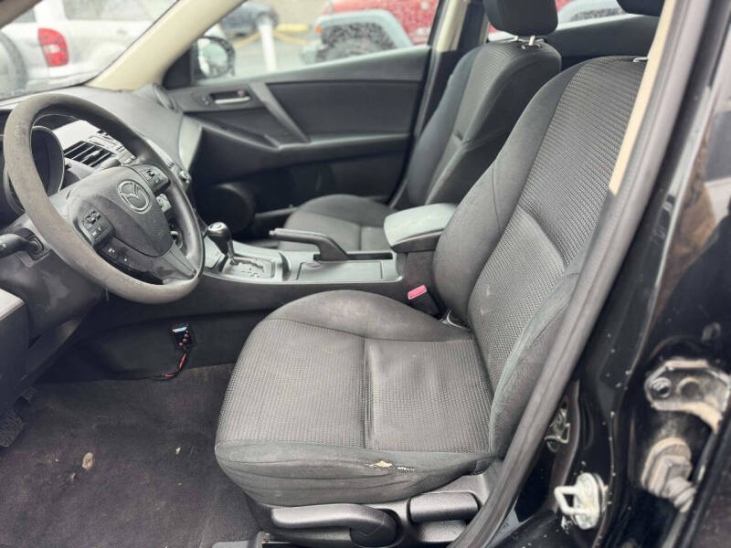 2013 Mazda MAZDA3 i Sport