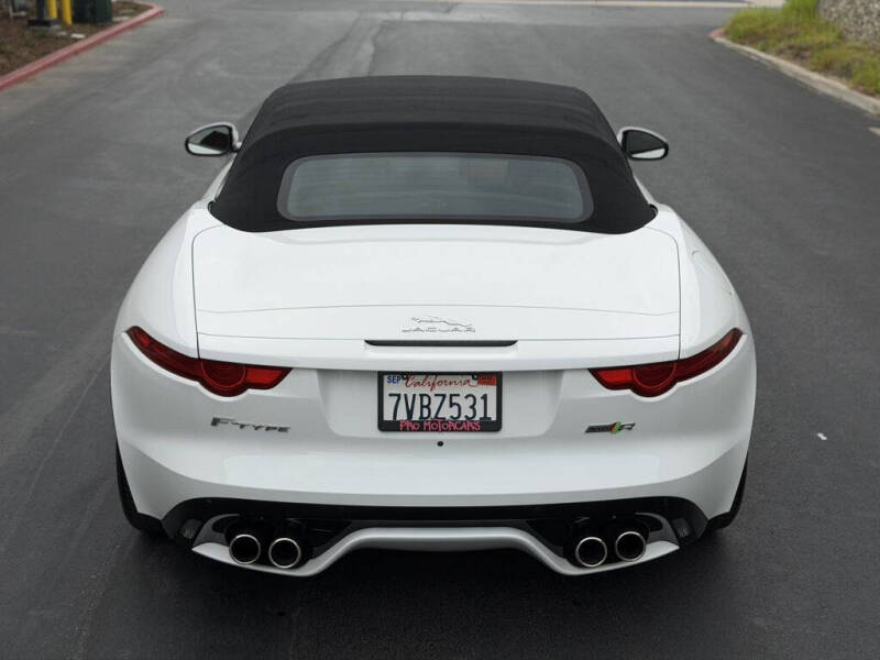2016 Jaguar F-TYPE R