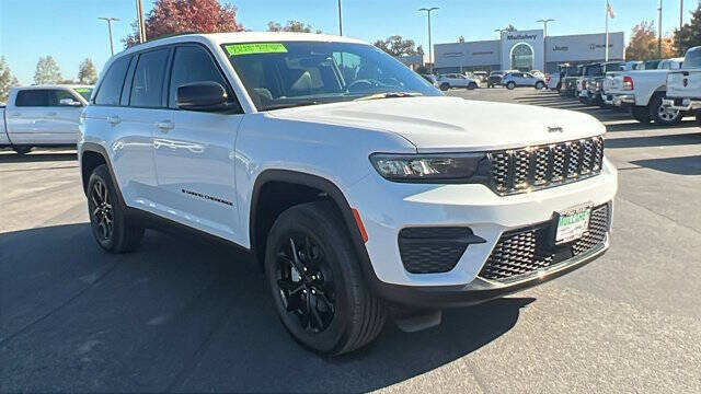 2025 Jeep Grand Cherokee Altitude