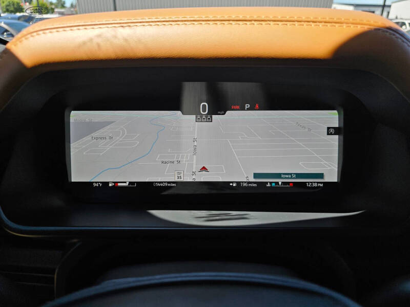 2023 Land Rover Defender 110 V8