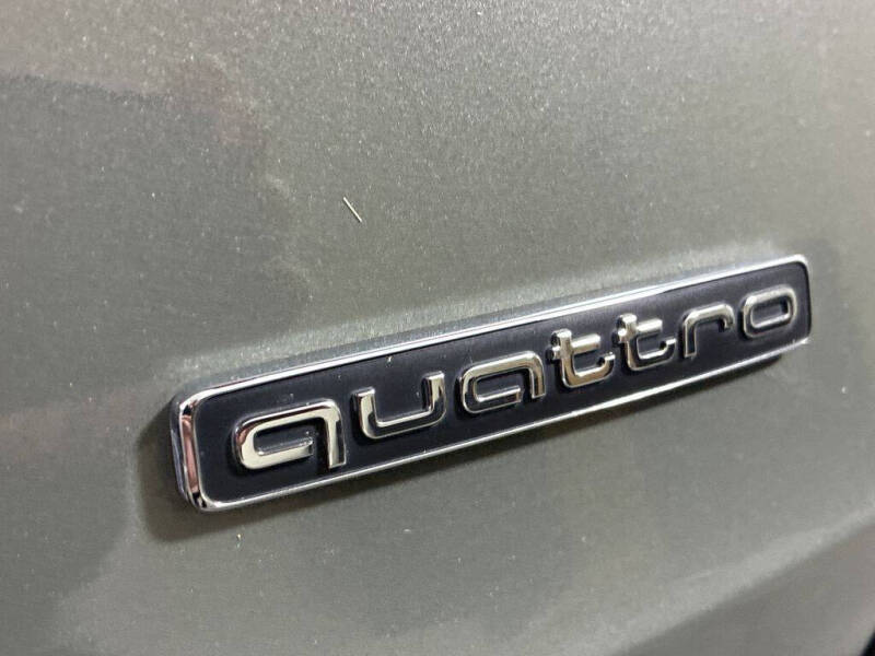 2021 Audi Q3 quattro S line Premium 45 TFSI