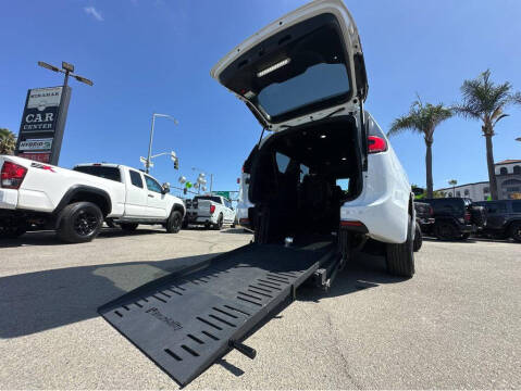 2024 Chrysler Pacifica Touring