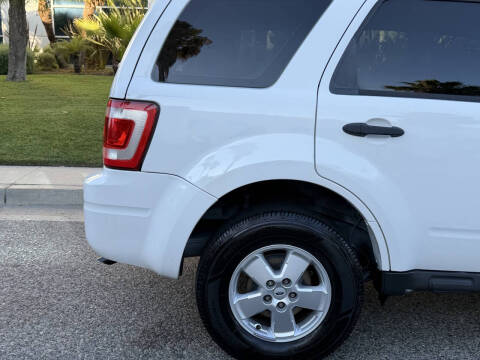 2011 Ford Escape XLS