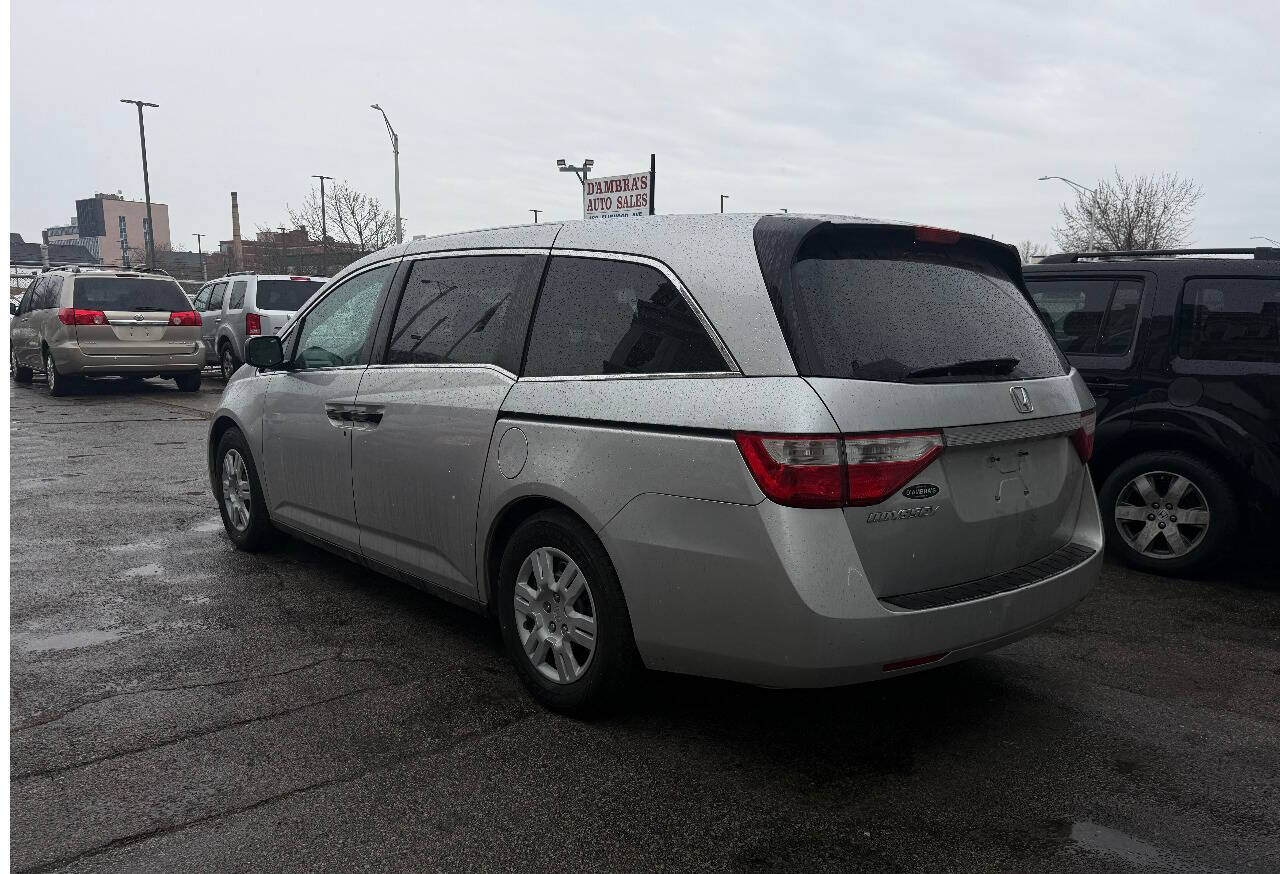 Alabaster Silver Metallic 2012 Honda Odyssey LX LX 4dr Mini-Van 7