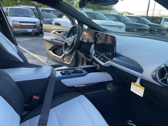 2026 Chevrolet Equinox EV LT 2