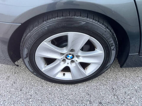 2012 BMW 5 Series 528i