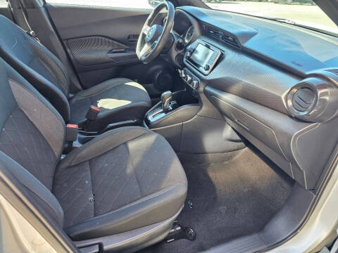 2020 Nissan Kicks S
