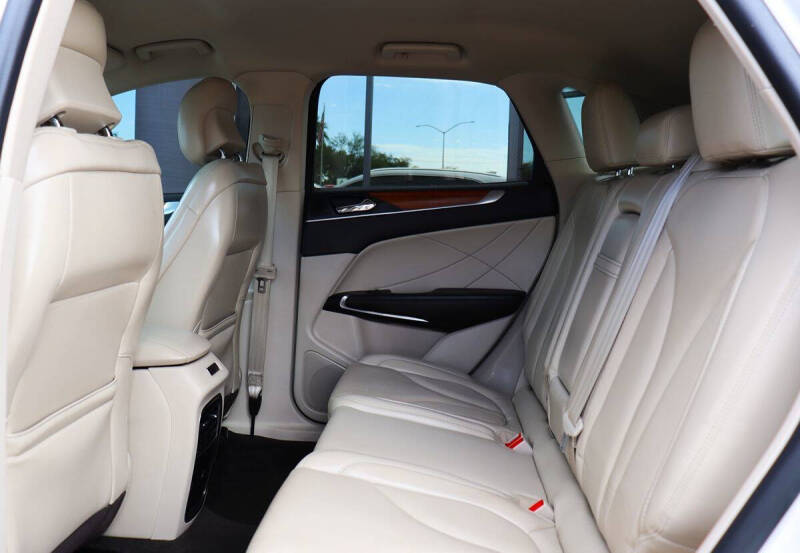 2019 Lincoln MKC Select