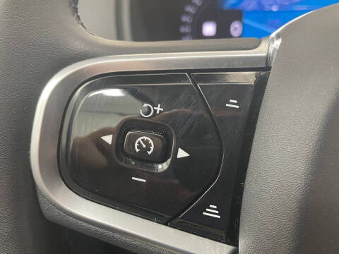 2023 Volvo XC90 B5 Core