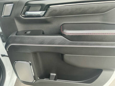 2025 GMC Sierra 1500 AT4X