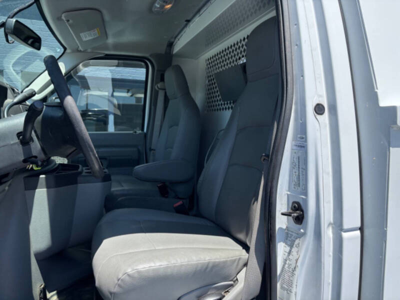 2017 Ford E350 Bucket Van