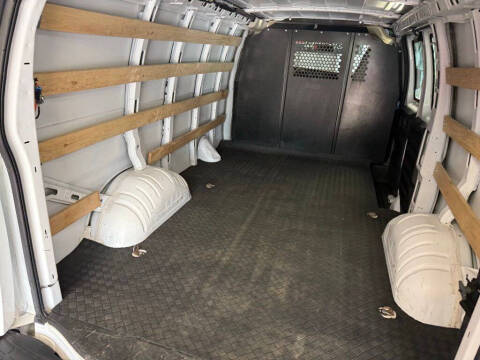 2024 GMC Savana 2500