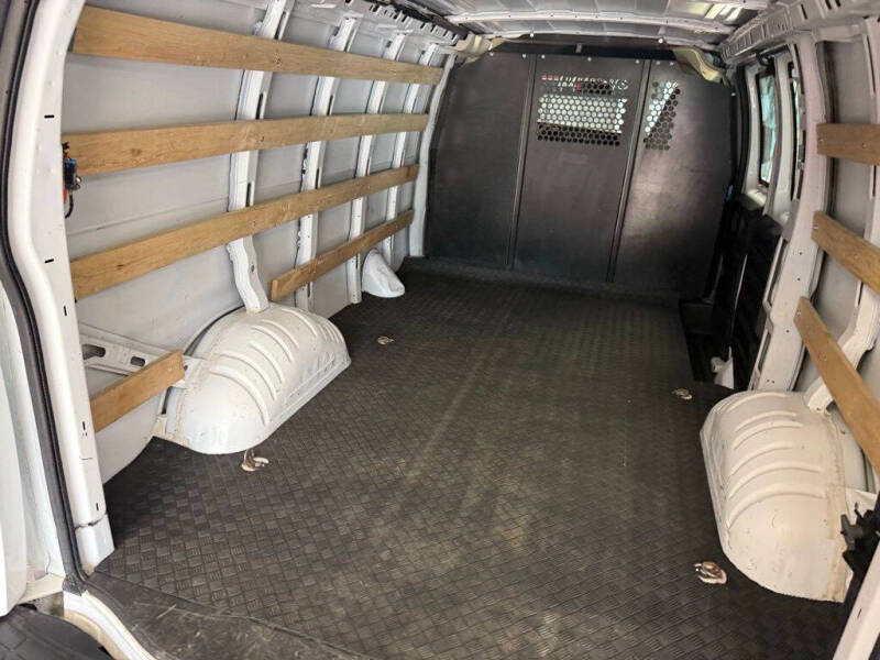 2024 GMC Savana 2500