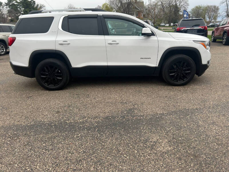 2017 GMC Acadia SLT-1