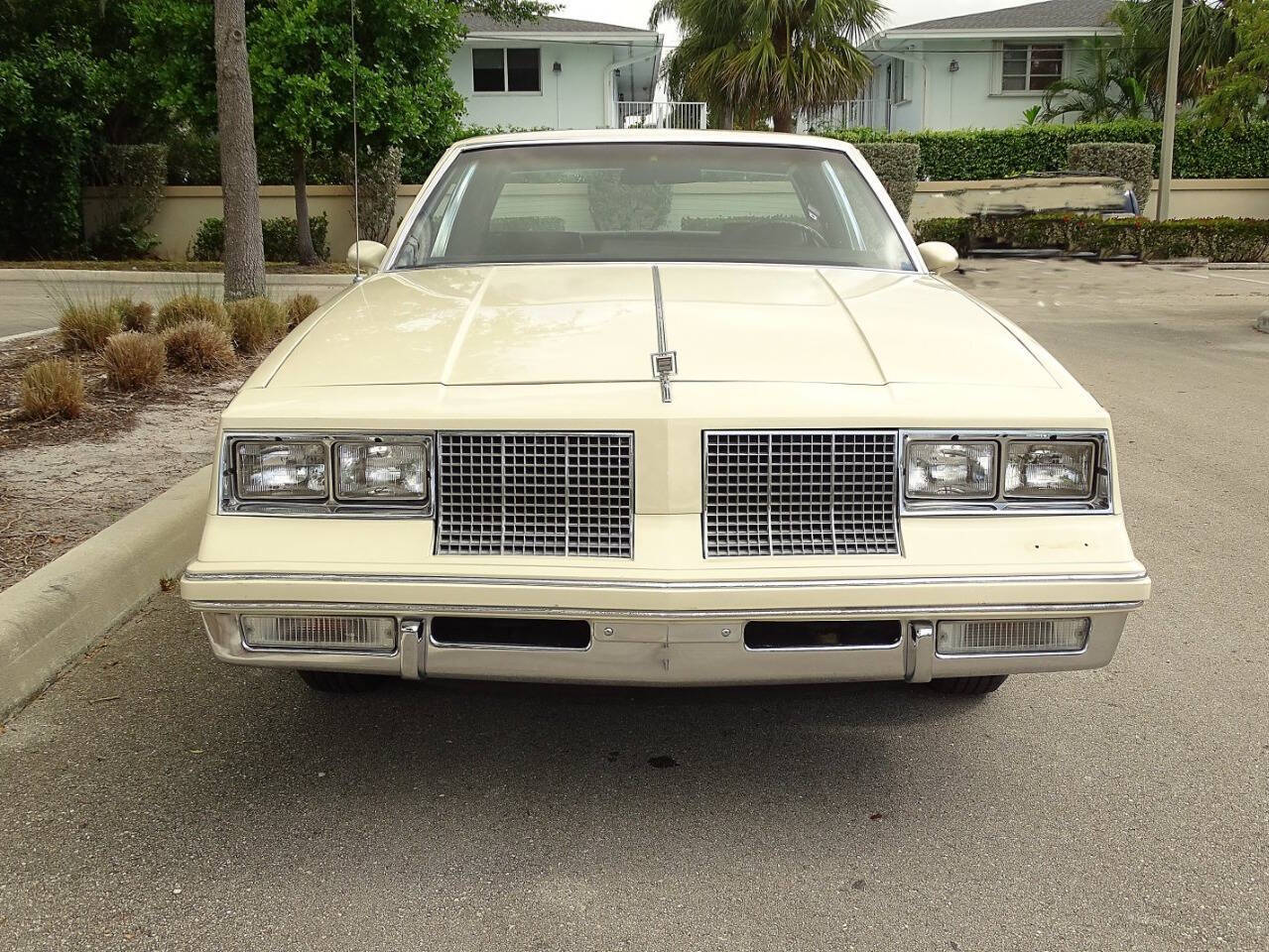 1985 Oldsmobile Cutlass Supreme 57