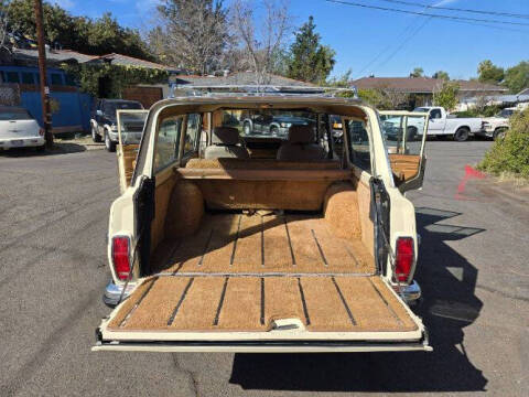 1986 Jeep Grand Wagoneer