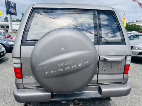 2000 Isuzu Trooper LS
