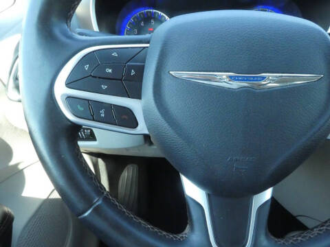 2017 Chrysler Pacifica Touring-L