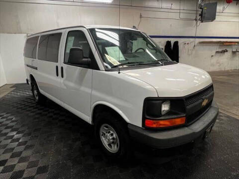 2017 Chevrolet Express 2500