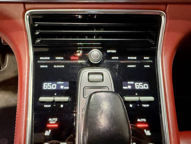 2017 Porsche Panamera Turbo