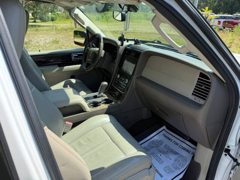 2017 Lincoln Navigator L Select