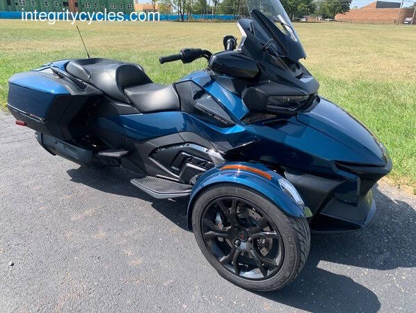 2021 Can-Am Spyder® RT SE6