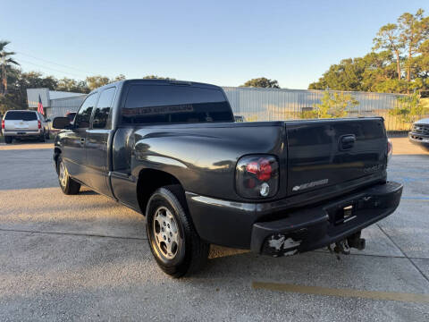 2004 Chevrolet Silverado 1500 LS