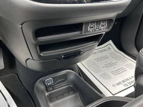 2024 Chrysler Pacifica Plug-In Hybrid