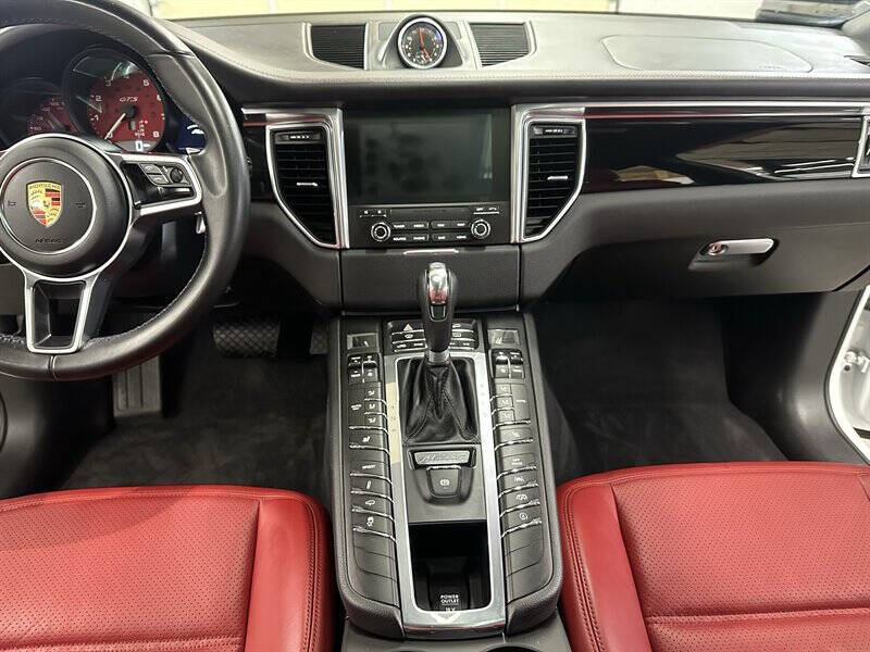 2017 Porsche Macan GTS