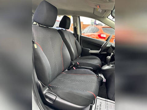 2013 Mazda MAZDA2 Touring