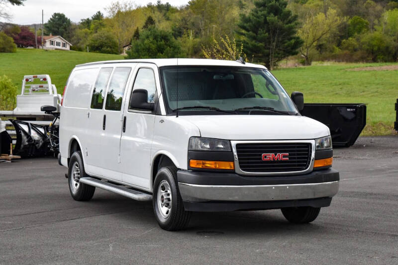 2024 GMC Savana 2500
