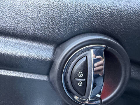 2017 MINI Hardtop 4 Door Cooper